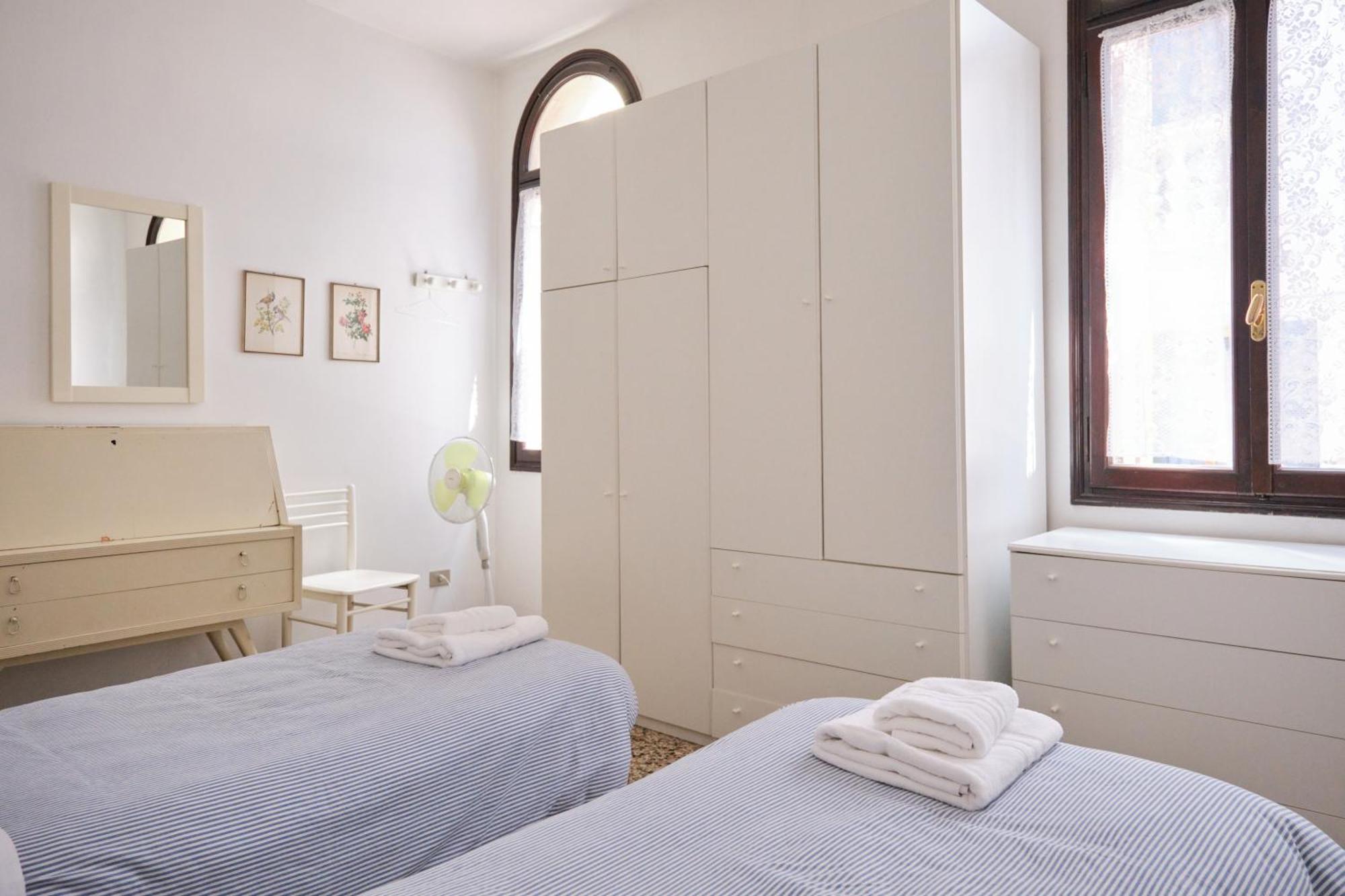 Lustraferi Apartment Venecia Exterior foto