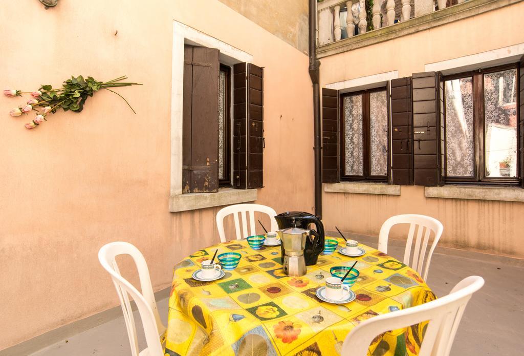 Lustraferi Apartment Venecia Exterior foto